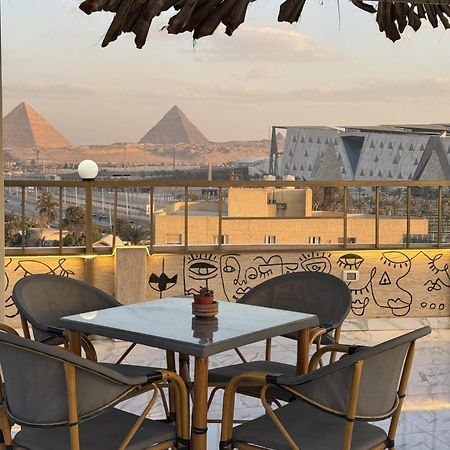 Topview Pyramids And Museum Nazlat as Sammān エクステリア 写真